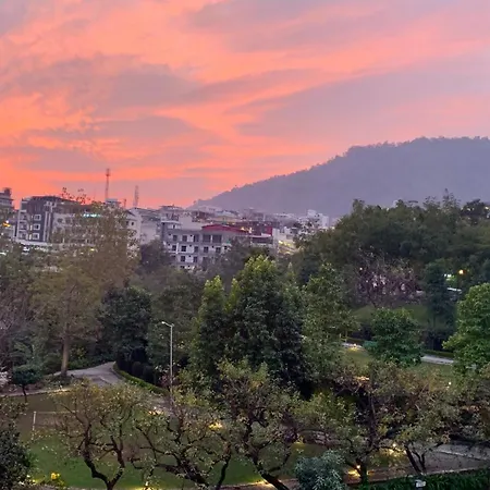 Luxury Aloha Majestic Apartments Rishikesh Exterior photo