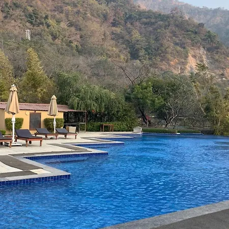 Luxury Aloha Majestic Apartments Rishikesh Exterior photo