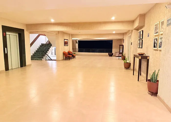 Luxury Aloha Majestic Apartments